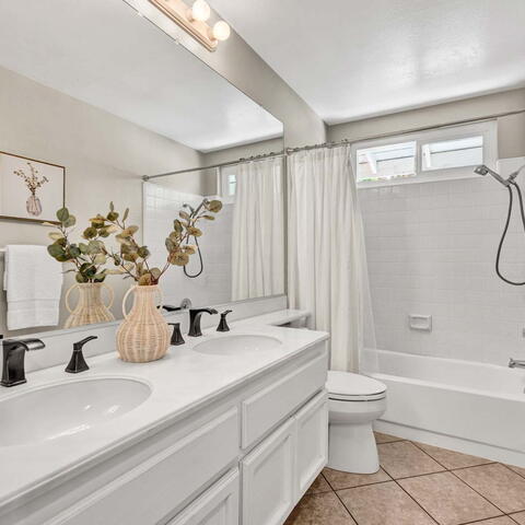 2441 N Cottage Hill Drive Listing Image Thumbnail #22