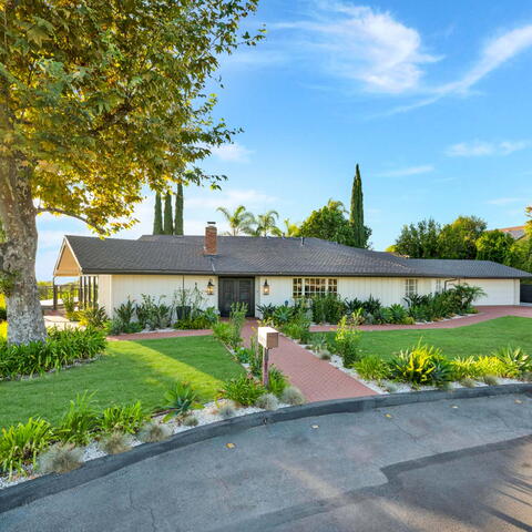 19422 Holiday Lane Listing Image Thumbnail #4