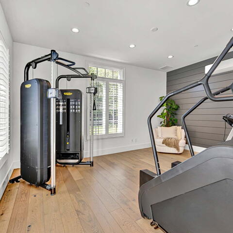 2455 Hannaford Drive Listing Image Thumbnail #13