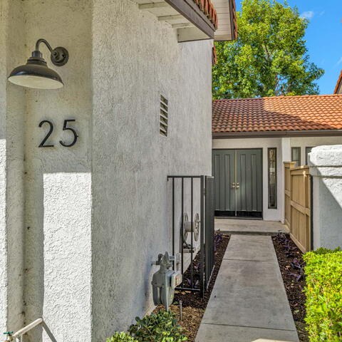 25 Clover Hill Lane #106 Listing Image Thumbnail #3